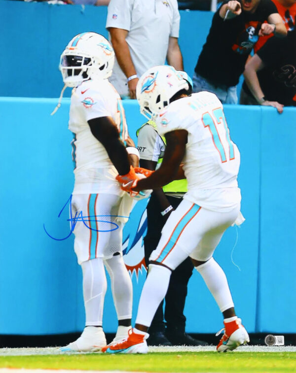 Tyreek Hill Miami Dolphins Autographed 16x20 Photo