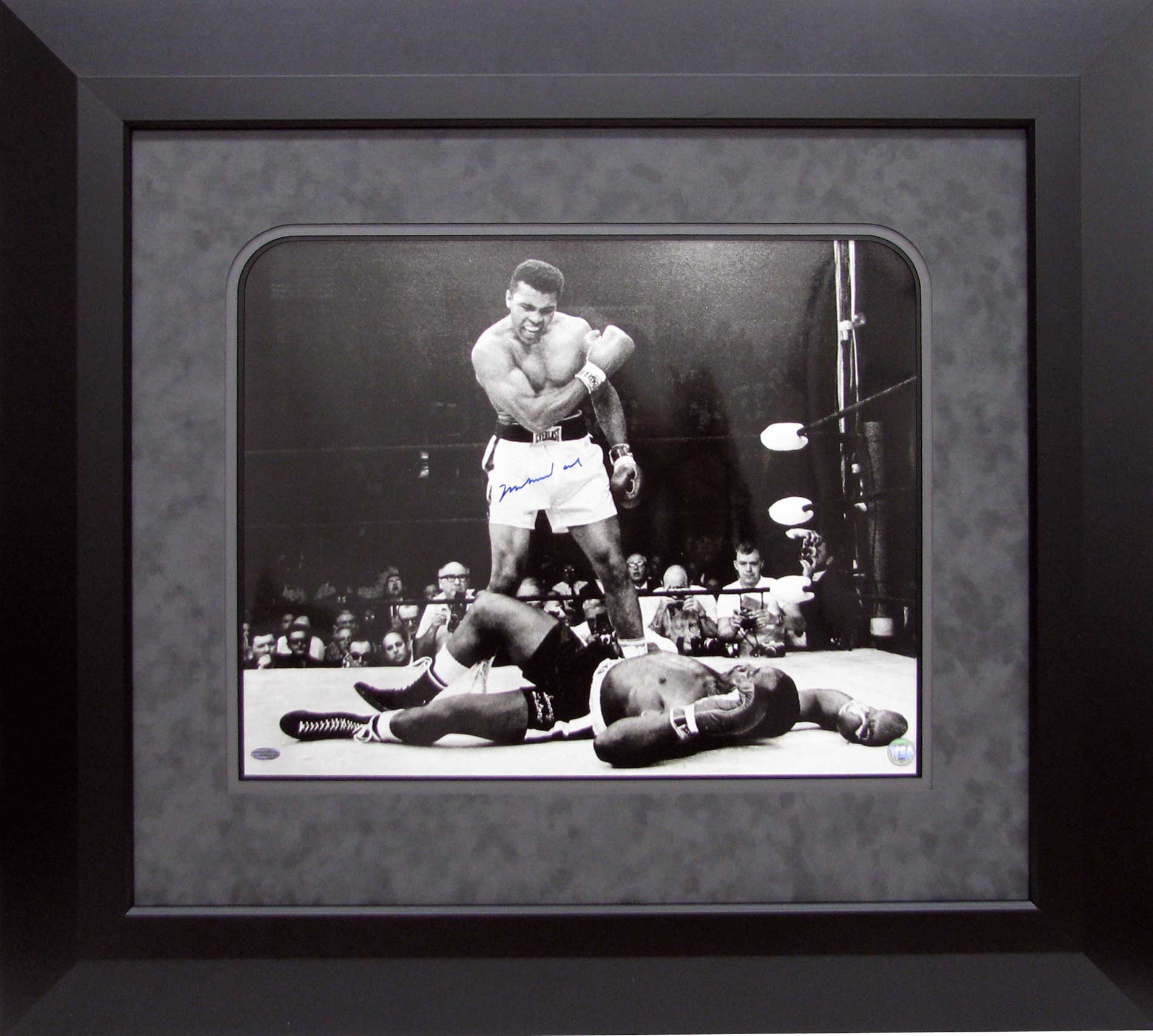 canada-collecibles-muhammad-ali-autographed-framed-photo