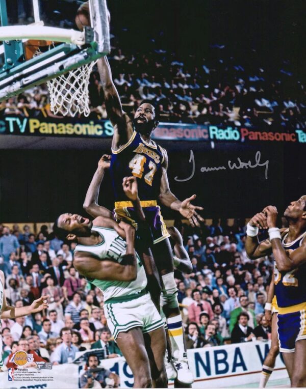 James Worthy Los Angeles Lakers Autographed 16" x 20" 1984 NBA Finals Dunk Photograph